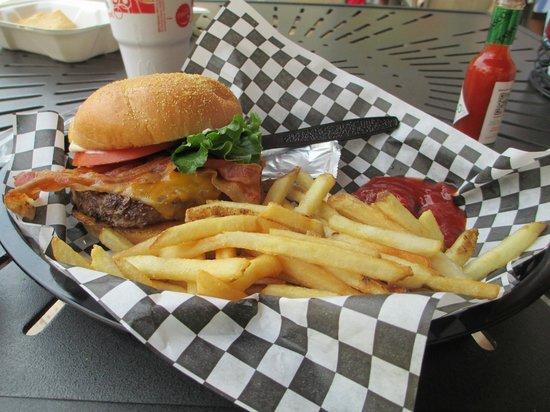 Copa Loca Pool Bar & Grill